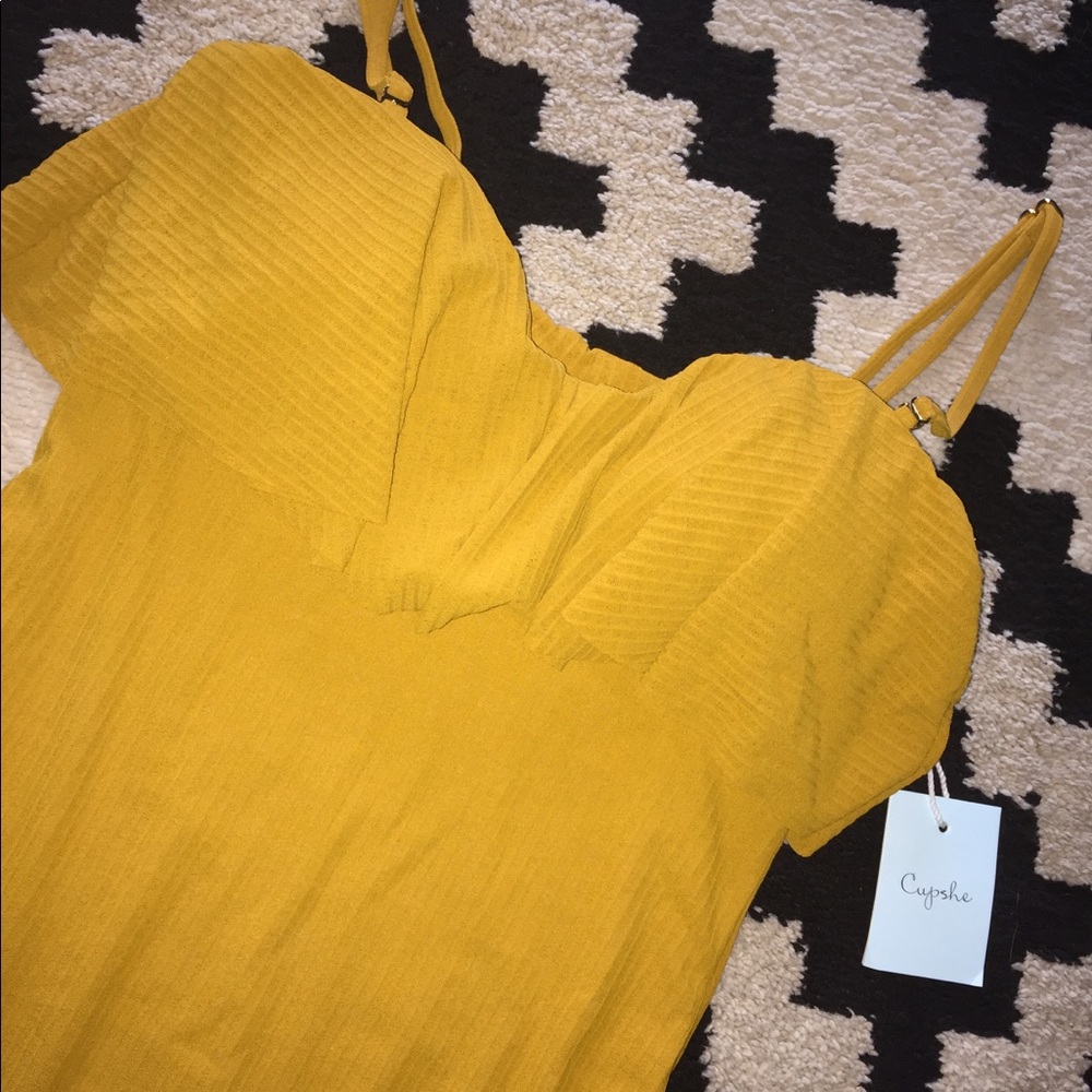 Mustard Cupshe medium suit